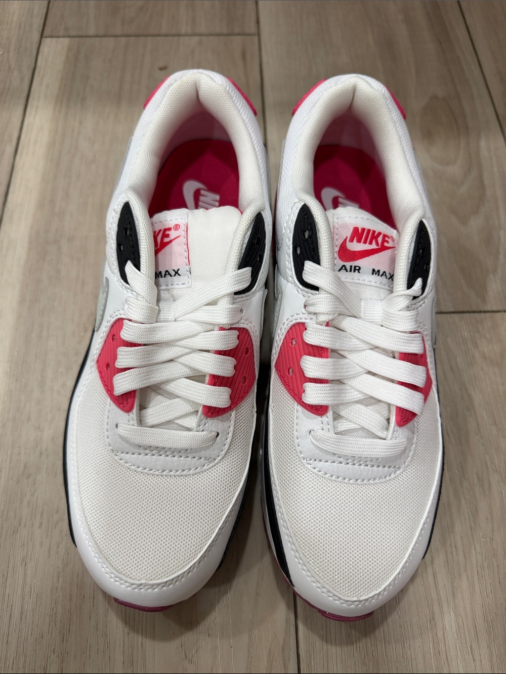 Nike Air Max 90 White Black Pink Accent Sneakers - Picture 4 of 7